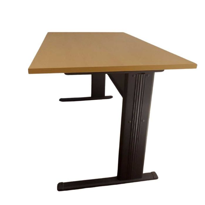 Secretárias com tampo folheado e estrutura em ferro