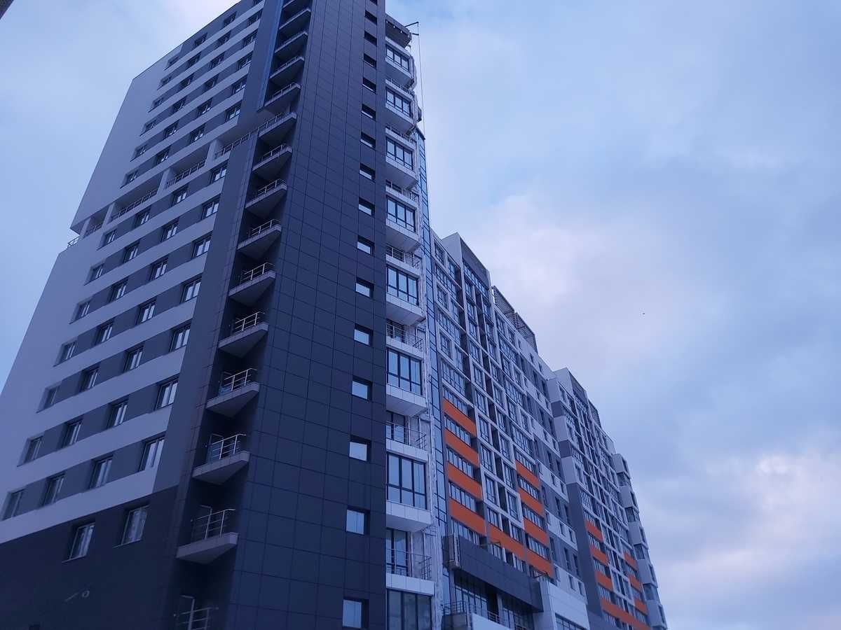 Продам в сданном новострое ЖК "Овис" 2к.кв, 78м, 8/15, Центр. Е-оселя