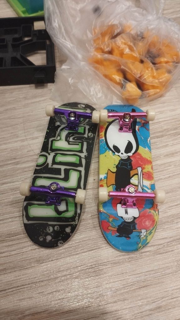 Tech deck zestaw skatepark dwie deskorolki