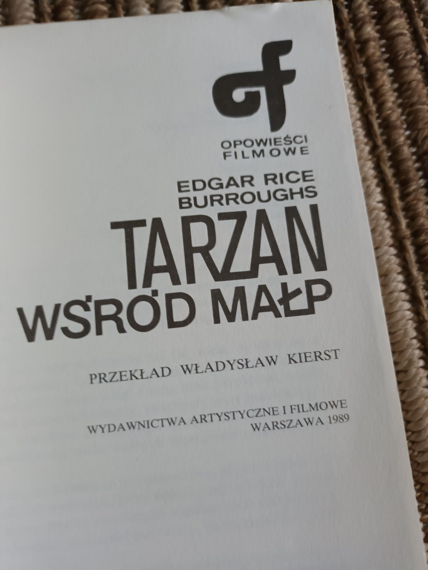 Książka,,Tarzan wśród małp"