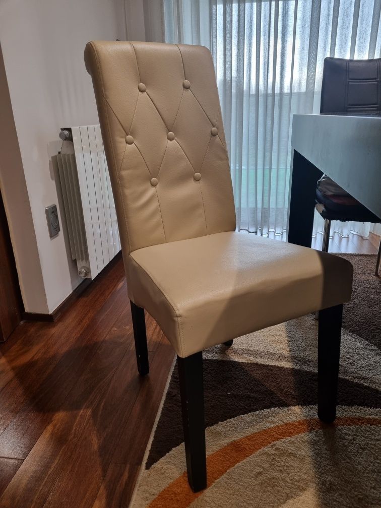 Conjunto de 4 cadeiras de sala de jantar