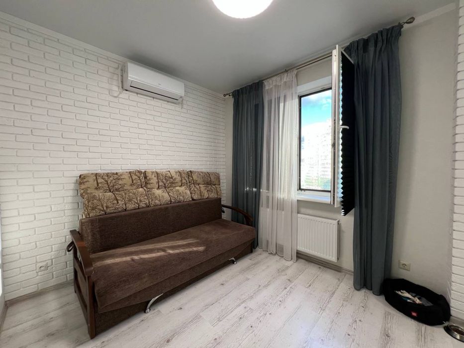 Продам квартиру с ремонтом в ЖК Приморские сады