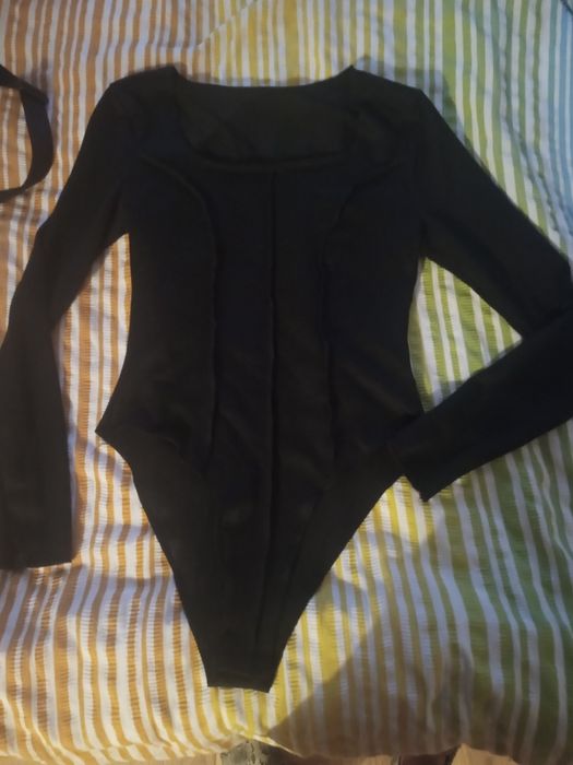 Body  czarne oraz biało fioletowe