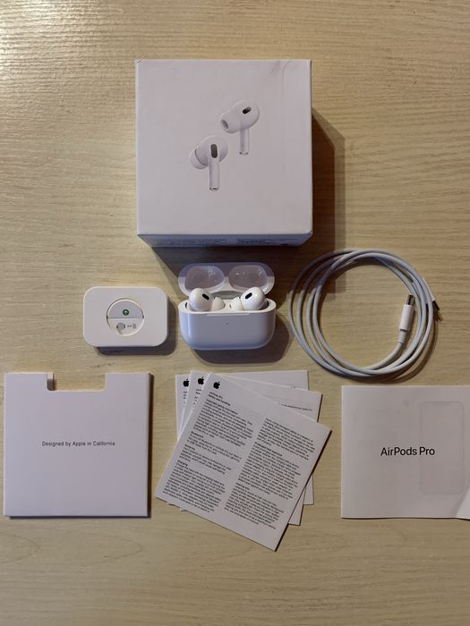 • AirPods Pro 2 • Оригінал • Як нові • Гарантія •