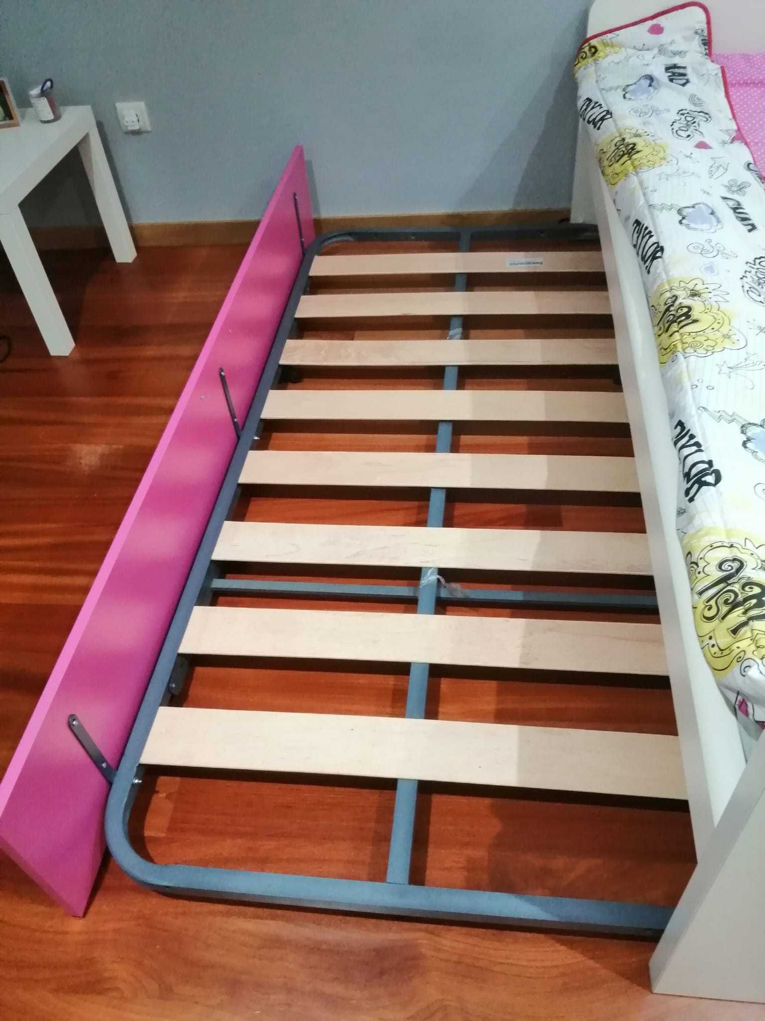 Cama de solteira com gavetão cama.