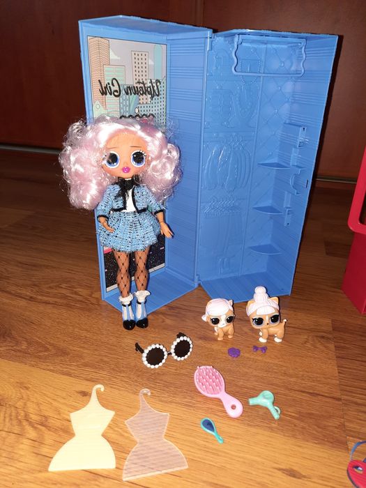 Lol Omg lalka z szafami