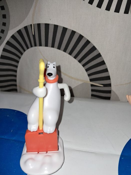 Kinder maxi іграшки