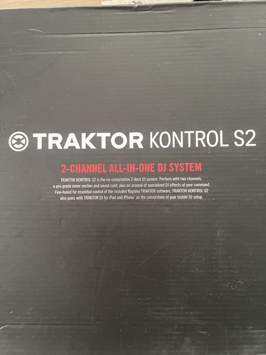 Продам DJ контроллер Traktor Kontrol S2 MK2 колонки, навушники