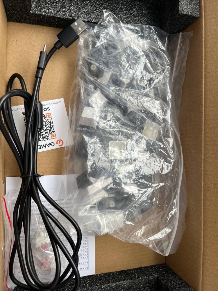 Продам механічну ігрову клавіатуру GamePro MK160B
