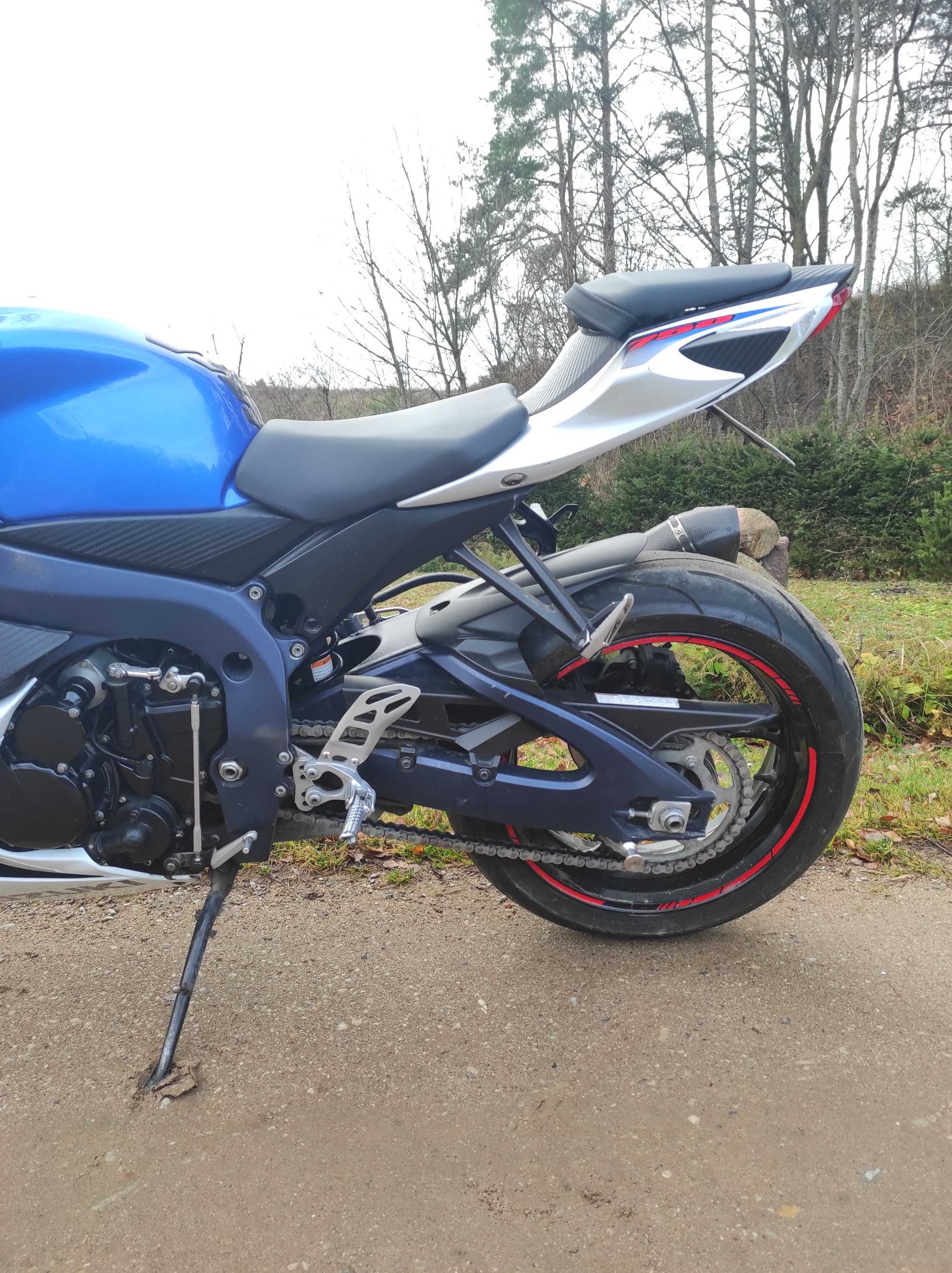 Suzuki GSX-R 750 L1 2011r.