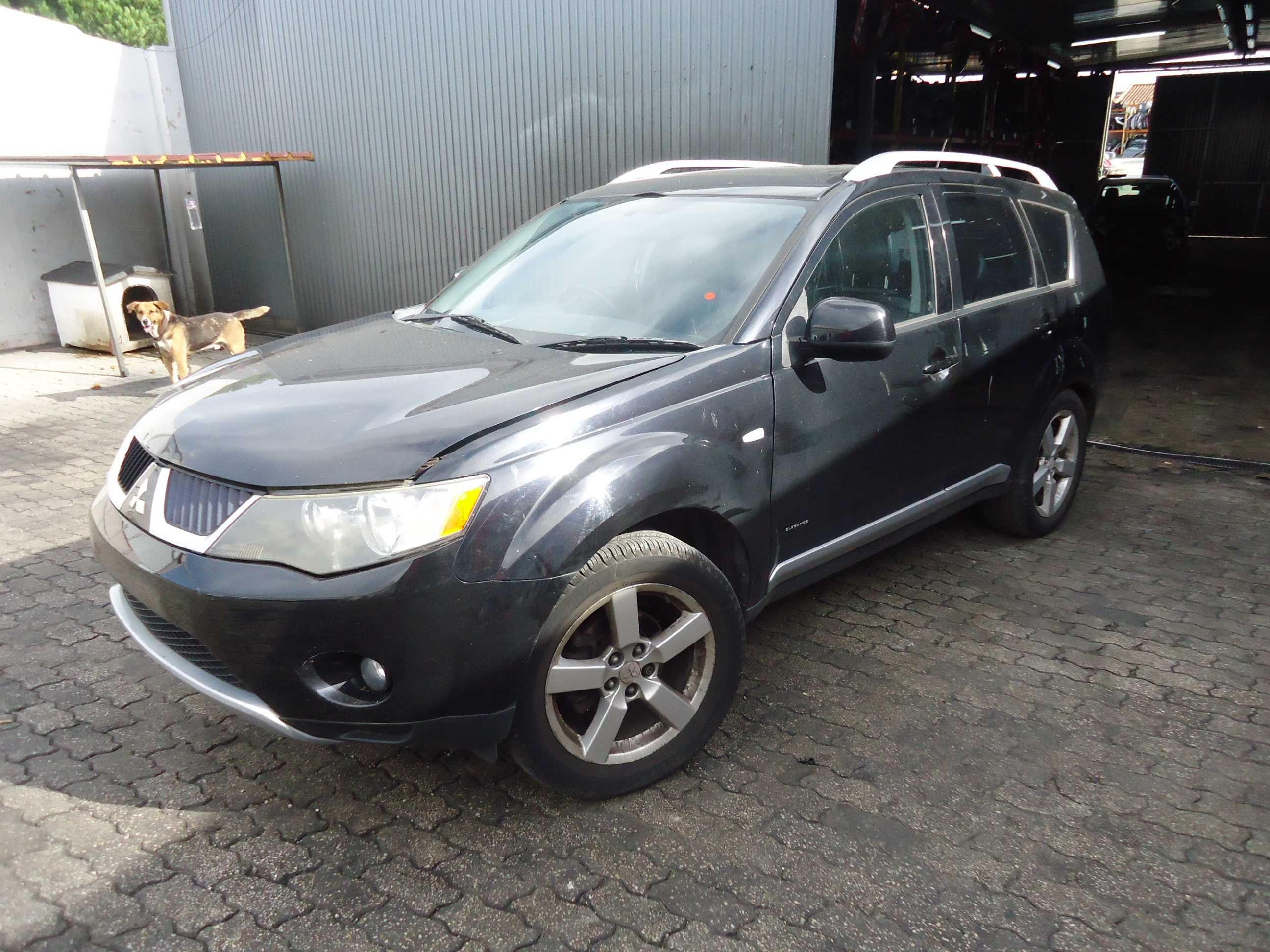 Mitsubishi Outlander Elegance 2.0 Di-d (BSY) de 2007 só ás peças