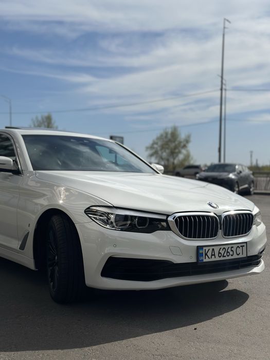 Продам BMW G30 530e 2018