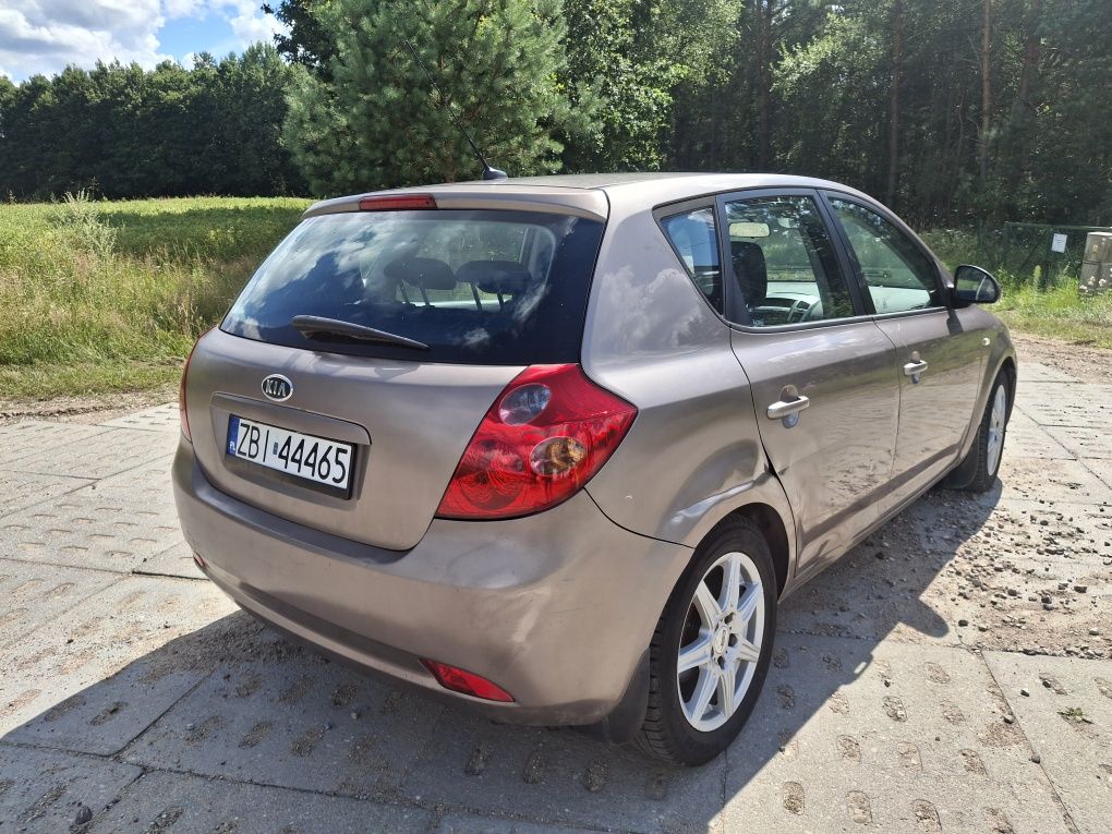 Kia Ceed 1.6crdi 2007r *opłaty na rok*Oszczędny*