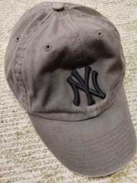 Кепка NY Yankees серая