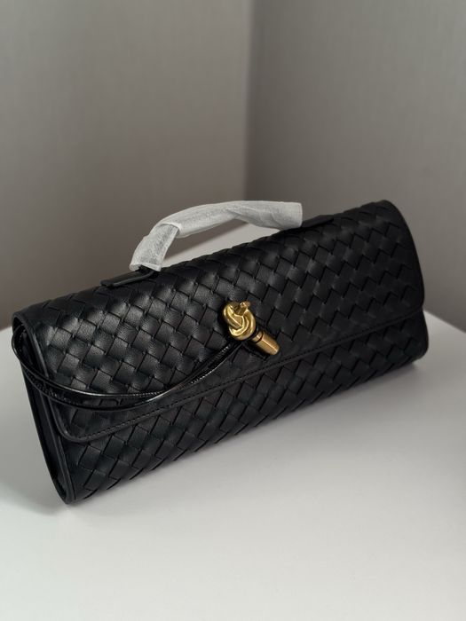 Сумка клатч Andiamo у стилі Bottega Veneta чорна шкіряна
