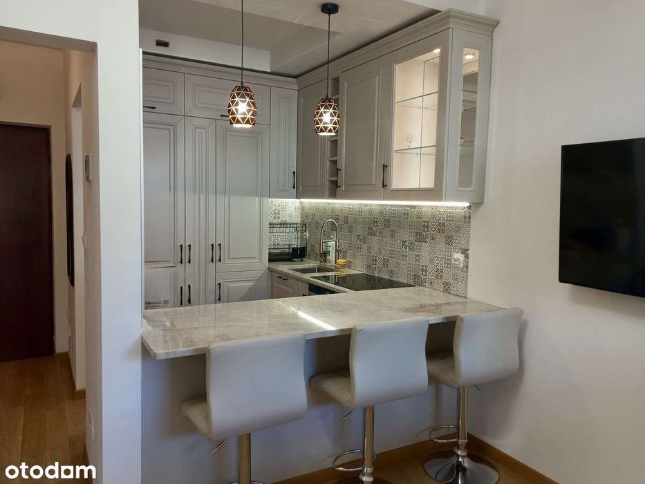 Nowoczesne mieszkanie w Kompleksie Murano (Pokorna 2)