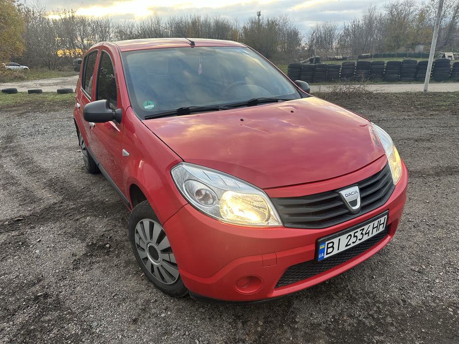 Dacia Sandero 1.4 , 2009 рік