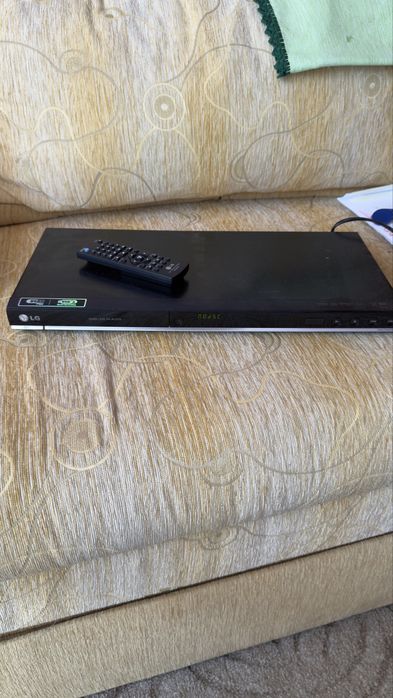 Odtwarzacz dvd/cd LG model DVX482