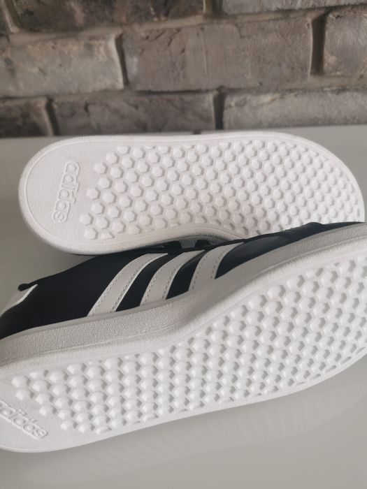 Nowe Adidasy Adidas Grand court 35