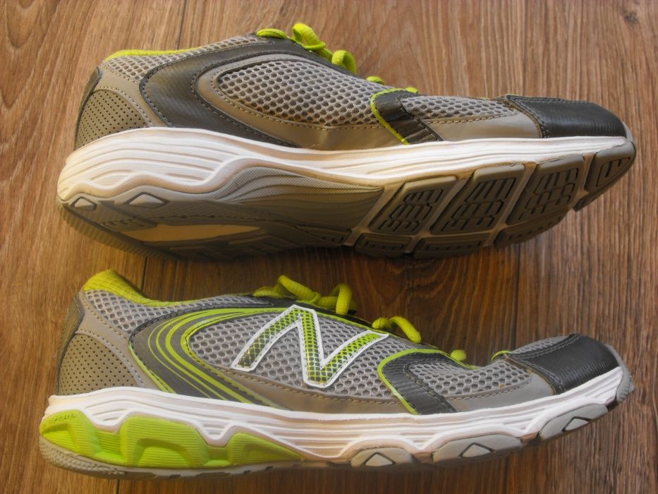 Buty NEW BALANCE 38/39 24.5cm jak Nowe biegowe running lekkie zielone