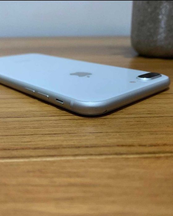 iPhone 8 Plus Silver 100% батарея ідеальний стан