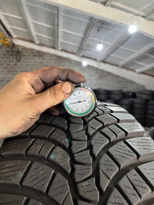 GS782 Зимові шини 225/45r17 Kumho WinterCraft WP71 комплект резина р17