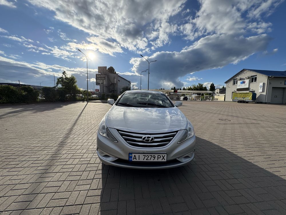 Продам машину Hyundai Sonata 2013 року