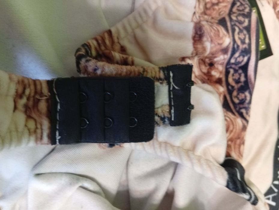 Body delikatne aksamitne