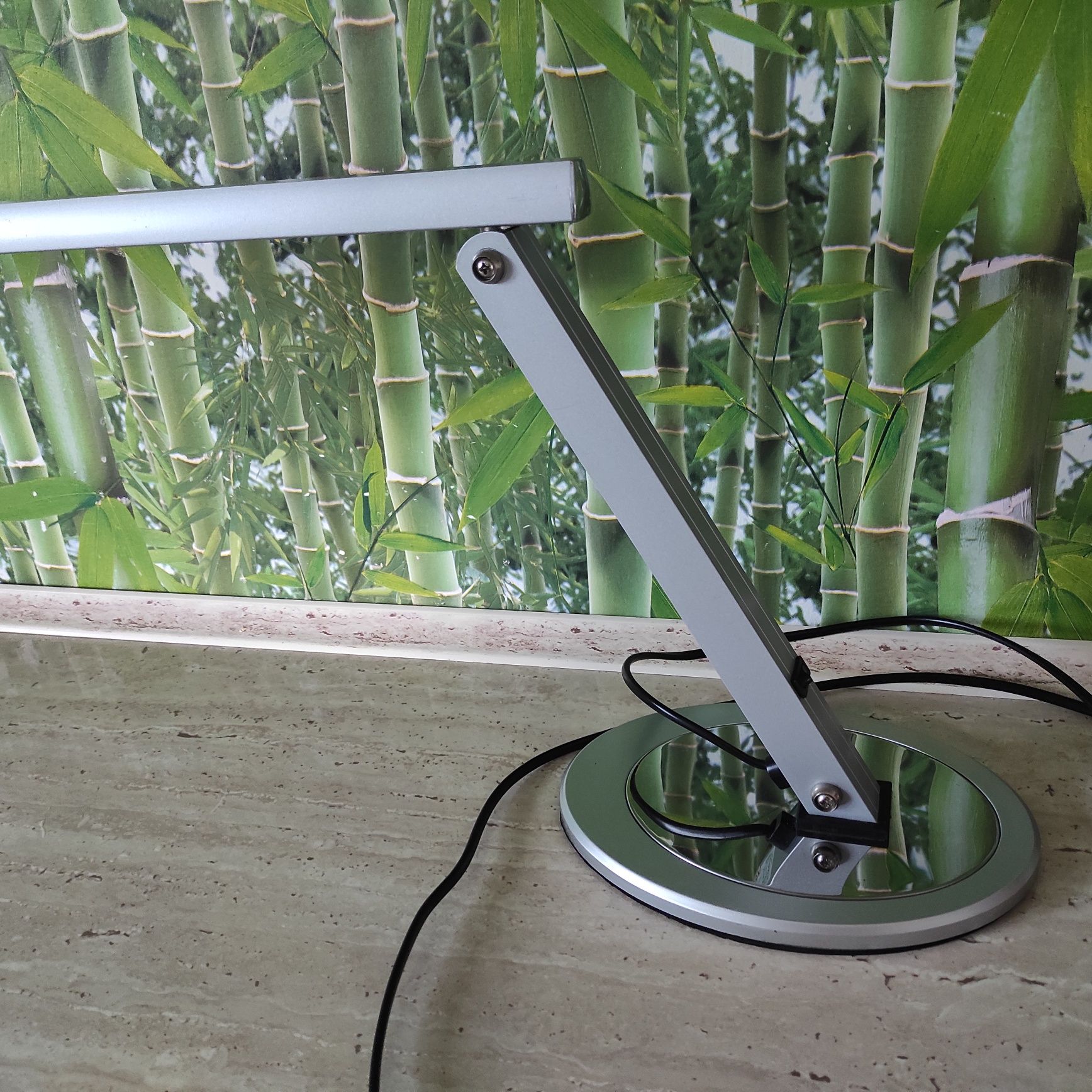 Lampa na biurko kosmetyczna LED