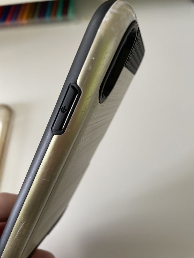 etu/ case na iphone XR