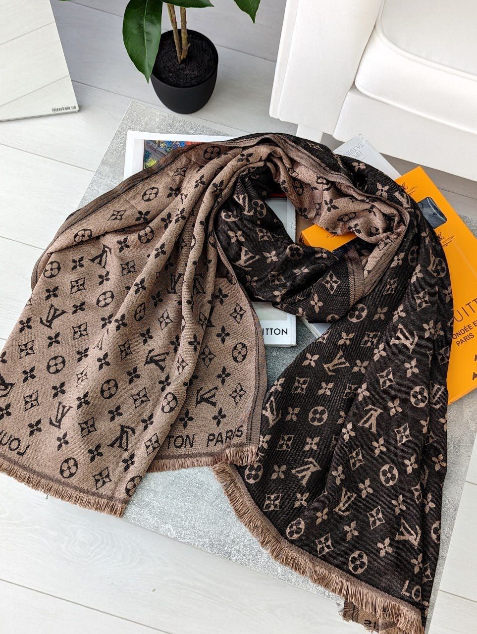 Шарф LOUIS VUITTON двосторонній