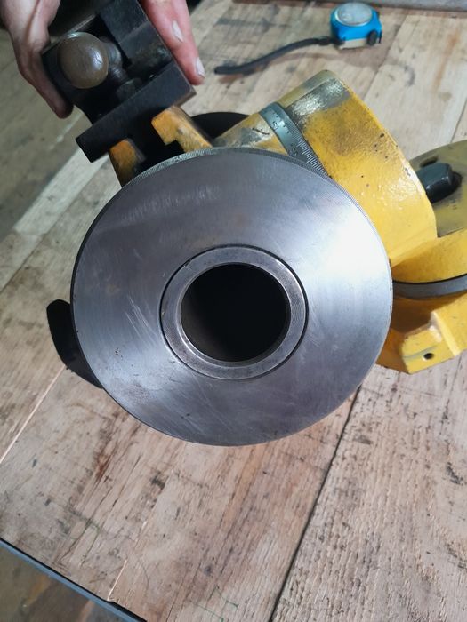 Продам поворотношліфувальну головку до заточного станка.