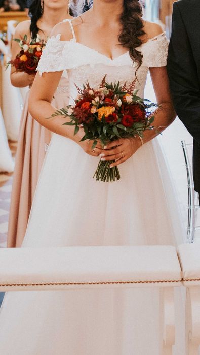 Suknia ślubna hiszpanka koronki glamour