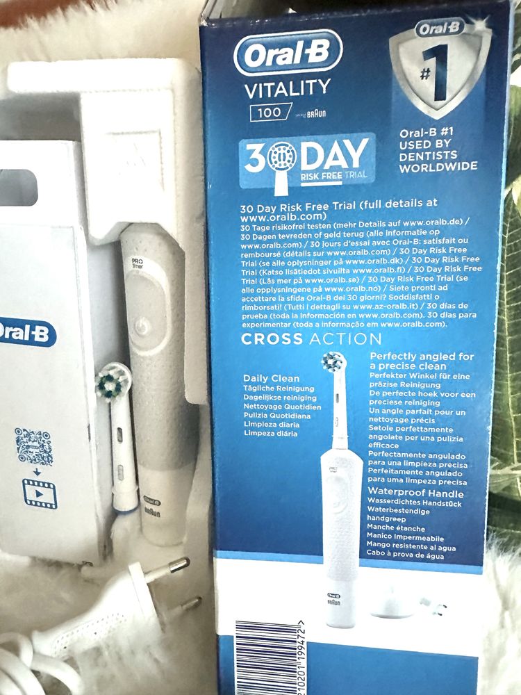 Escova de dentes electrica Oral B Vitality 100 Cross Action