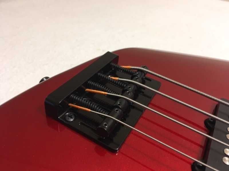 Baixo JMS JB Ultra,  novo com garantia.