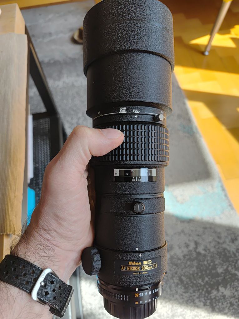 AF Nikkor 300 f4 ED