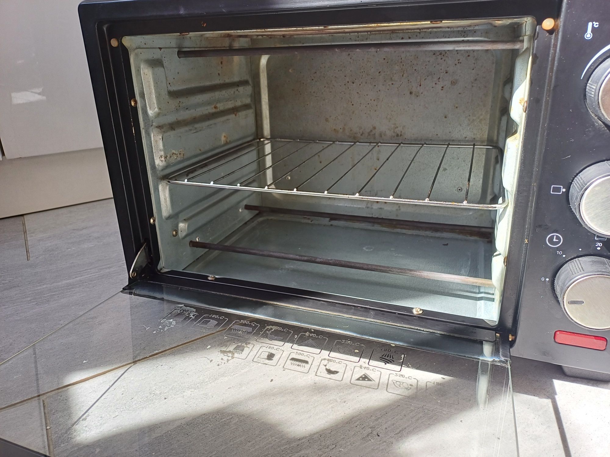 Piekarnik Esperanza 1600W