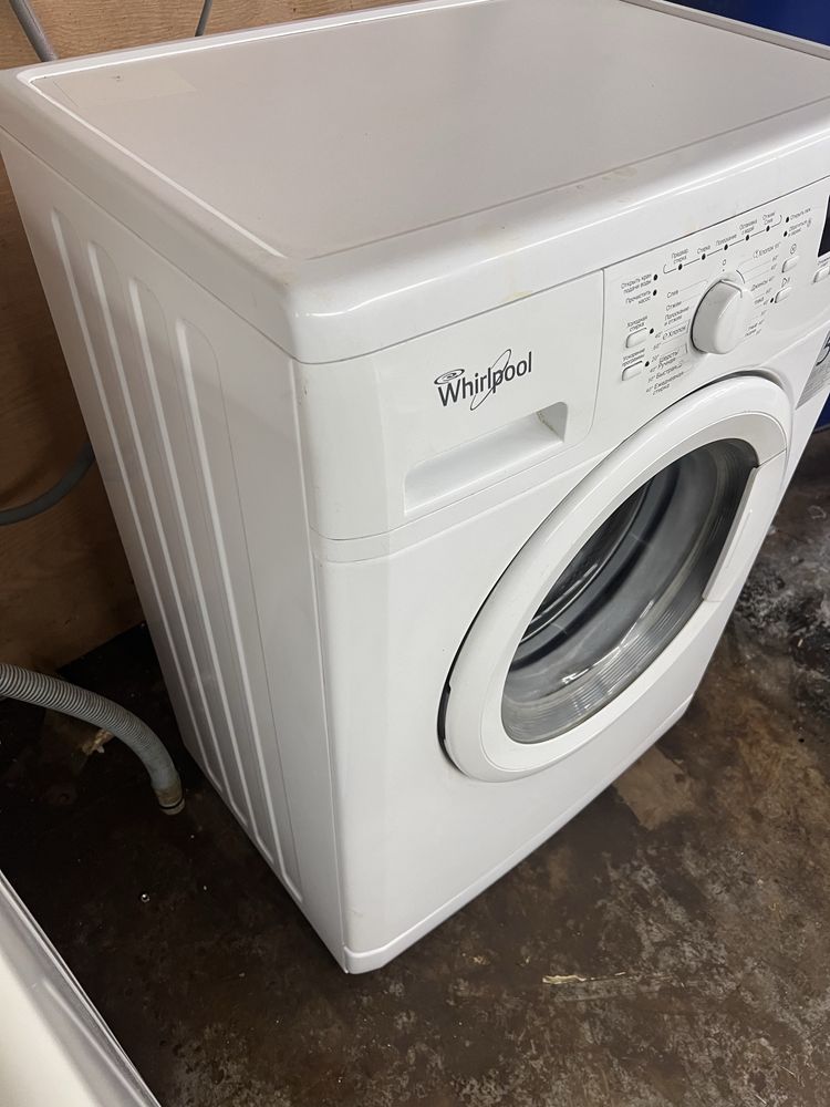 Стиральная машинка Whirlpool AWW61000