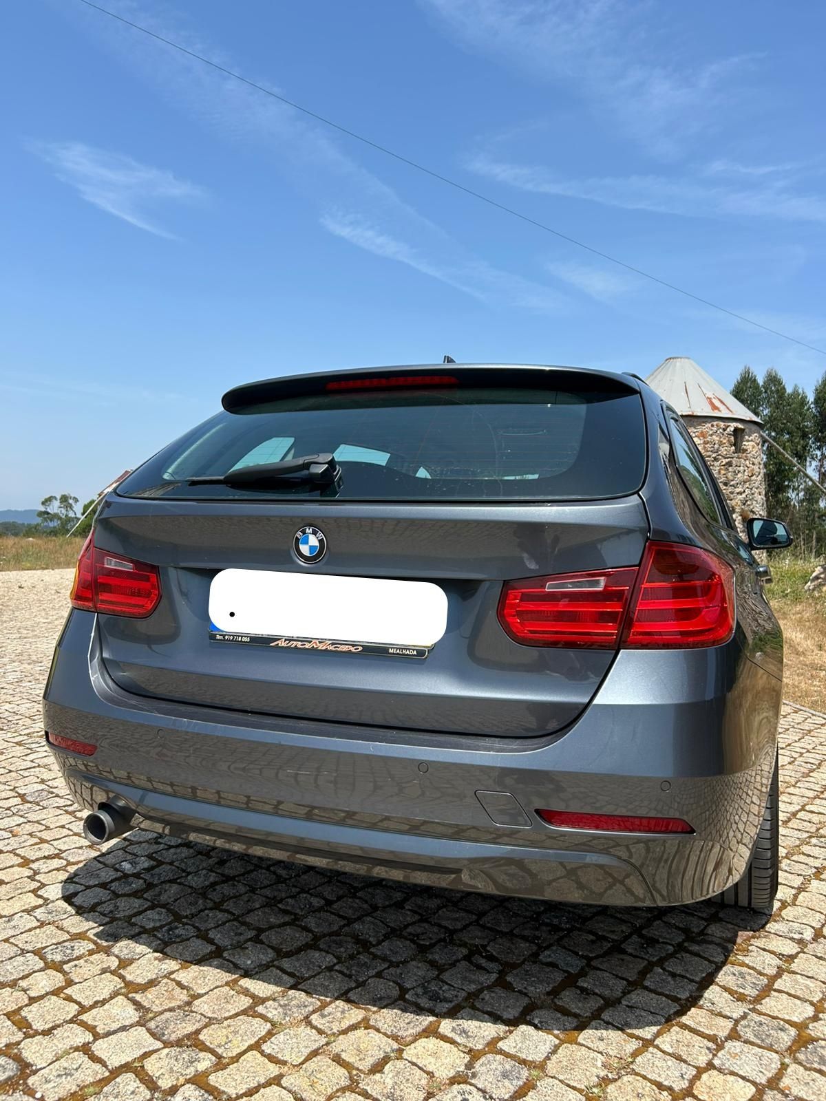 BMW 318, caixa automática