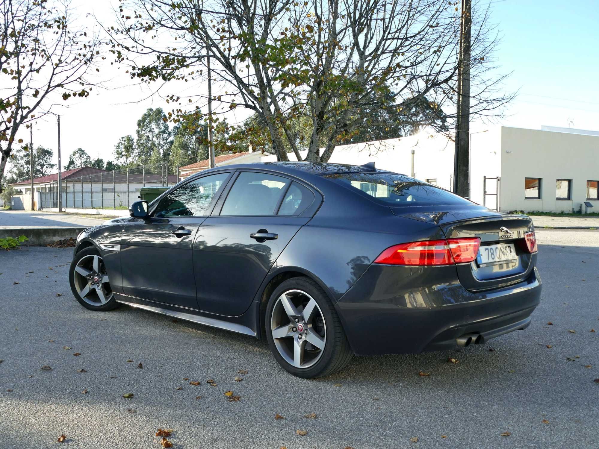 Jaguar XE R-Sport Câmera 180cv Nacional