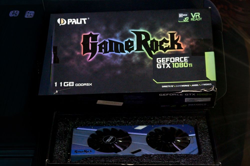 GTX 1080 TI 11GB В гарному стані