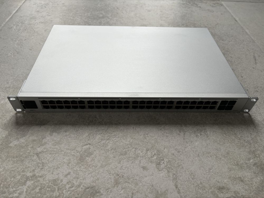 UniFi USW-PRO-48 switch zarządzalny L2/L3 Gigabit Ethernet