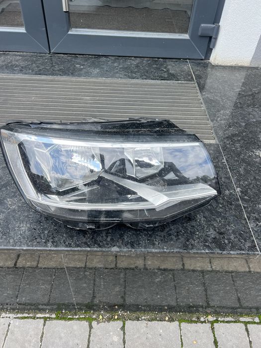 ФАРА передня для  VW T6