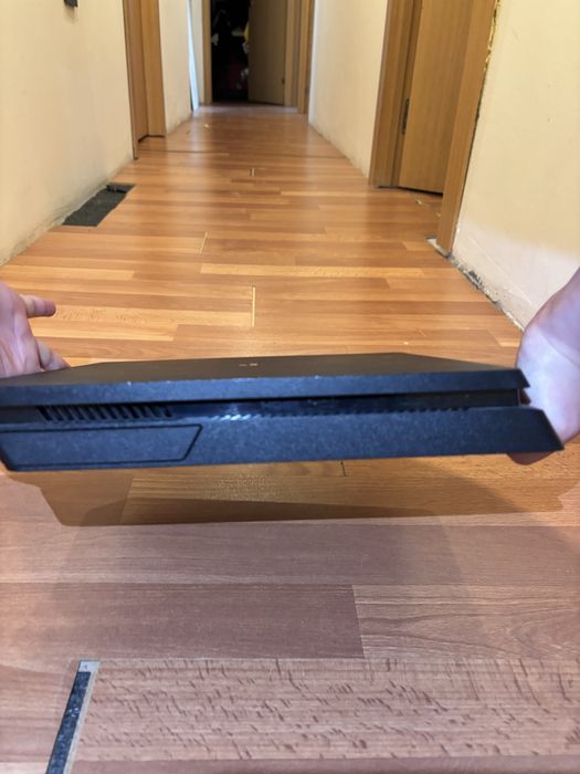 PlayStation 4 Slim 500GB