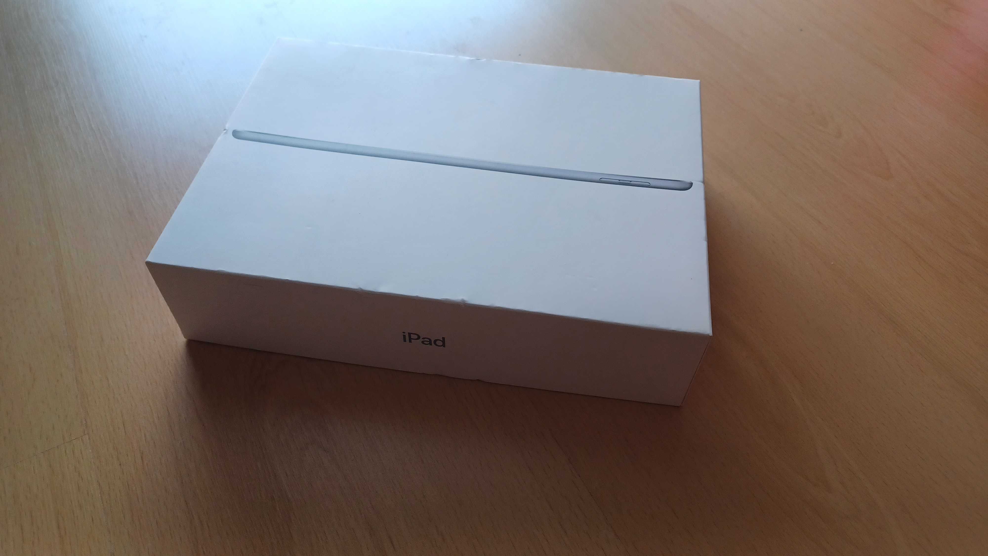 IPad 6ª geração 32Gb - com pouco uso sem riscos como novo