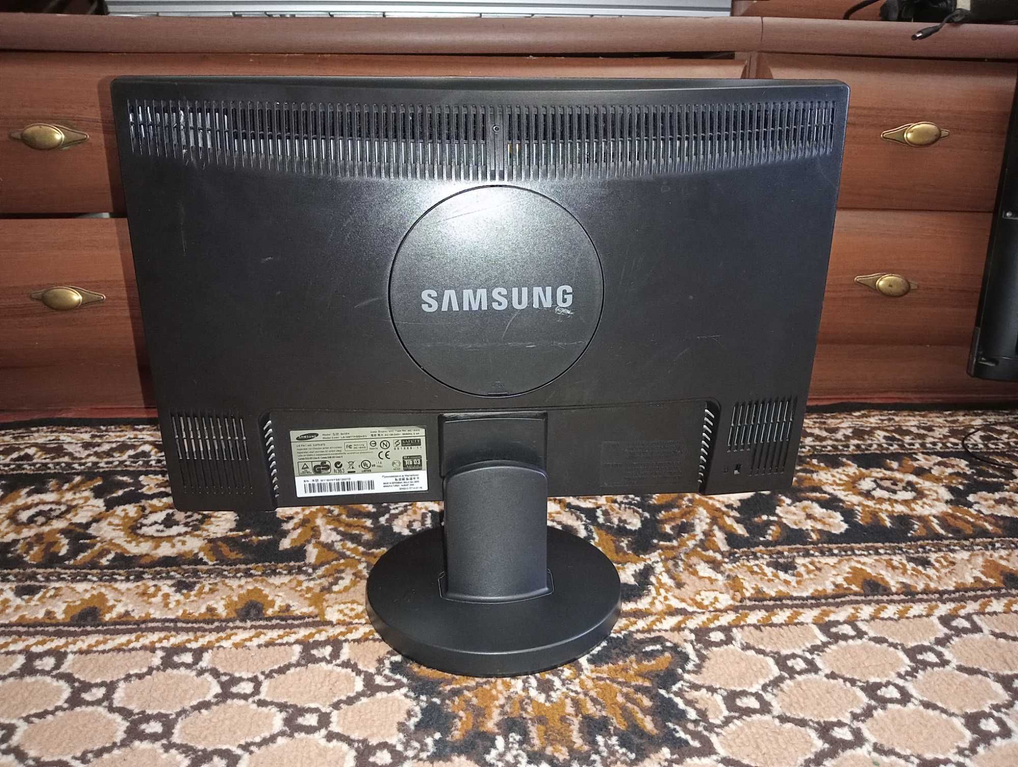 Монітори Samsung та ViewSonic