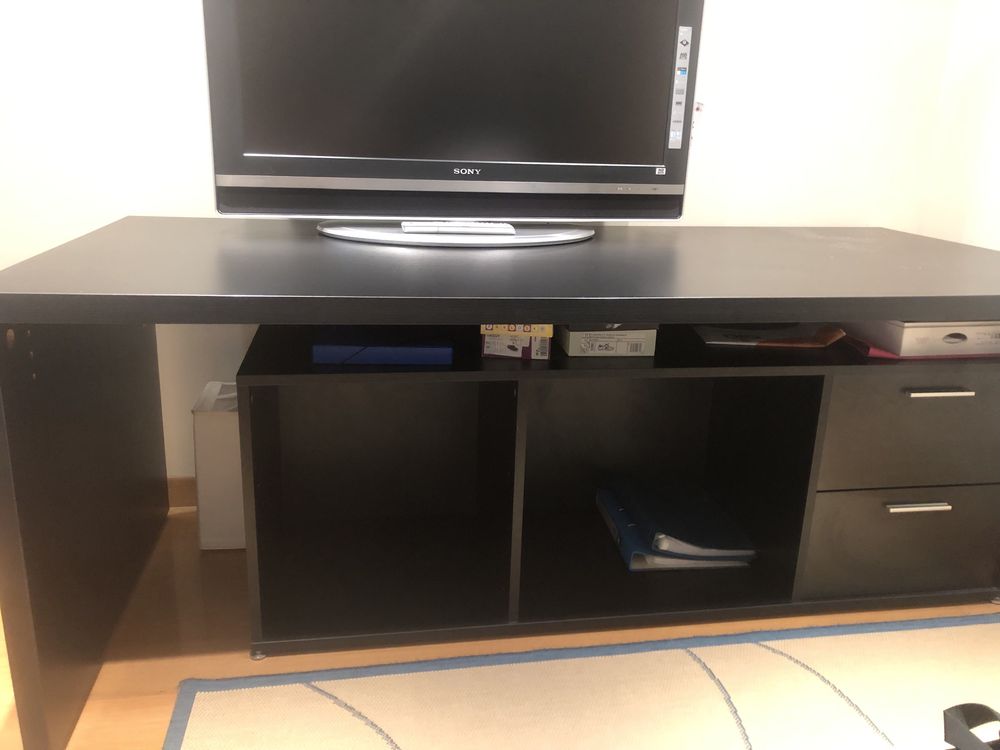 Secretaria preta com modulo de gavetas e em L