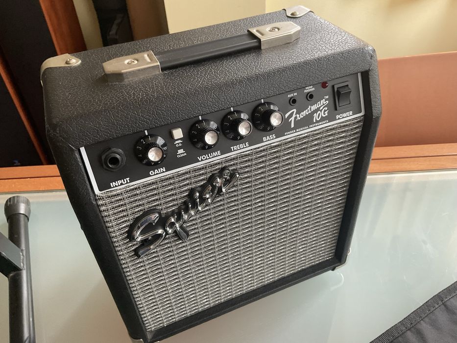 Squier Sonic Mustang Electric Guitar Pack