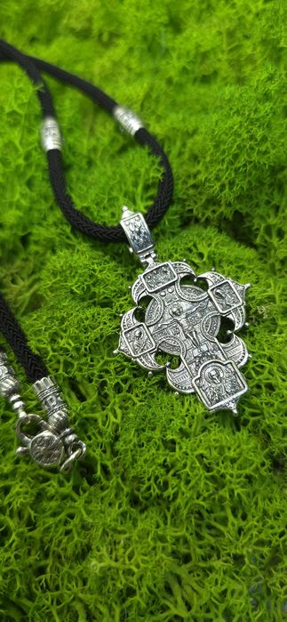 Срібний хрестик на шовковому шнурку