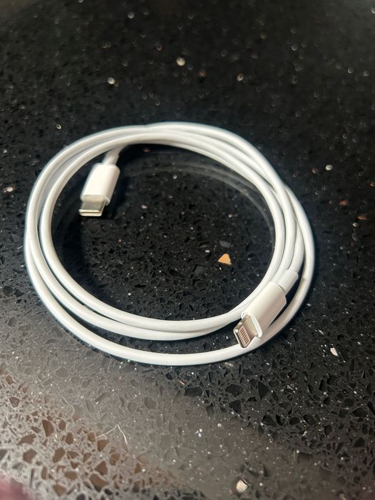 Cabo Lightning-USB C para iPhone / iPad